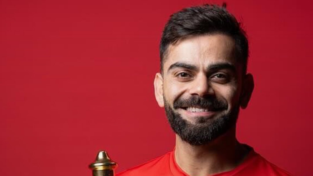 Virat dedicated IPL Trophy to RCB supporters
